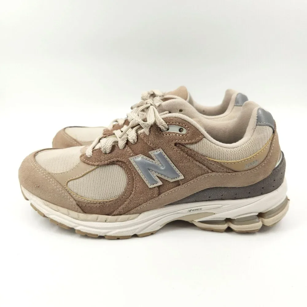 New Balance 2002R Shoes Womens Size 10 Men 8.5 Beige White Athletic Running